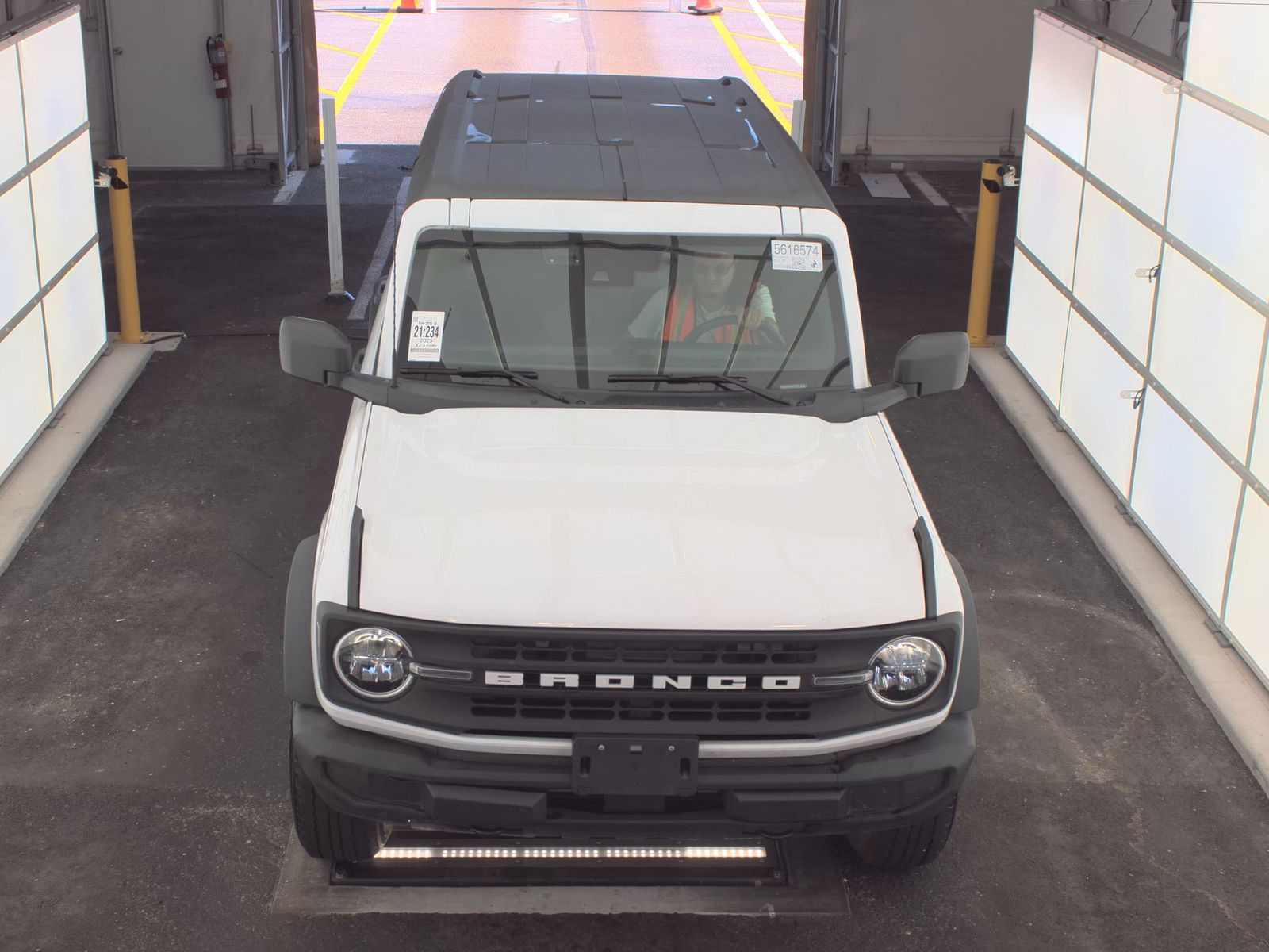 FORD BRONCO - 3