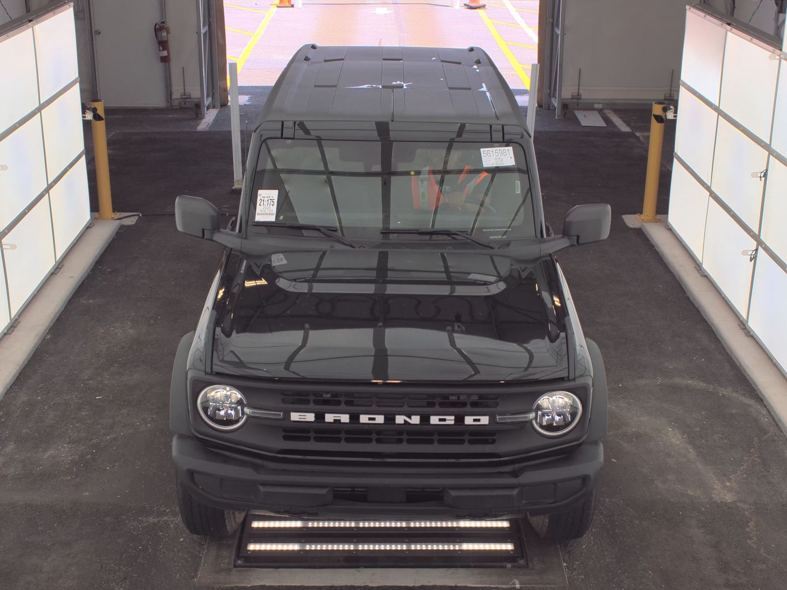 FORD BRONCO - 3