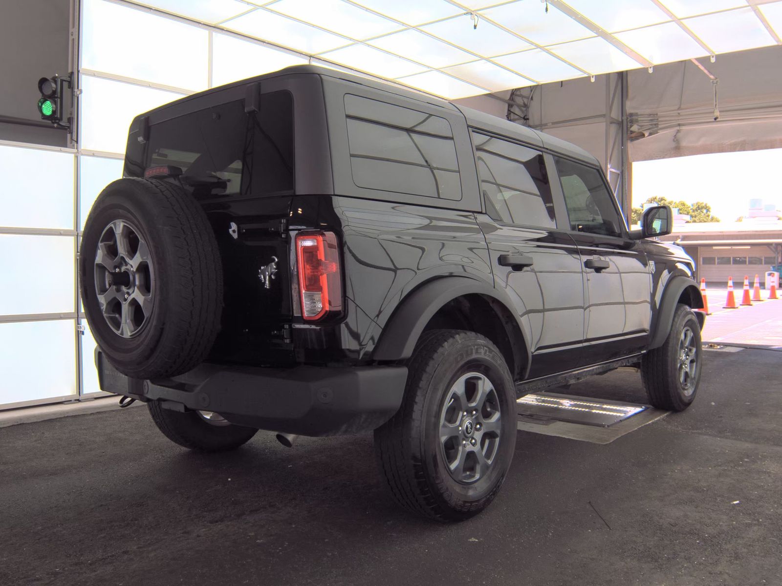 FORD BRONCO - 5