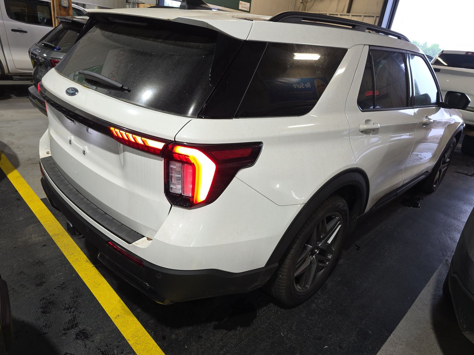 FORD EXPLORER - 5