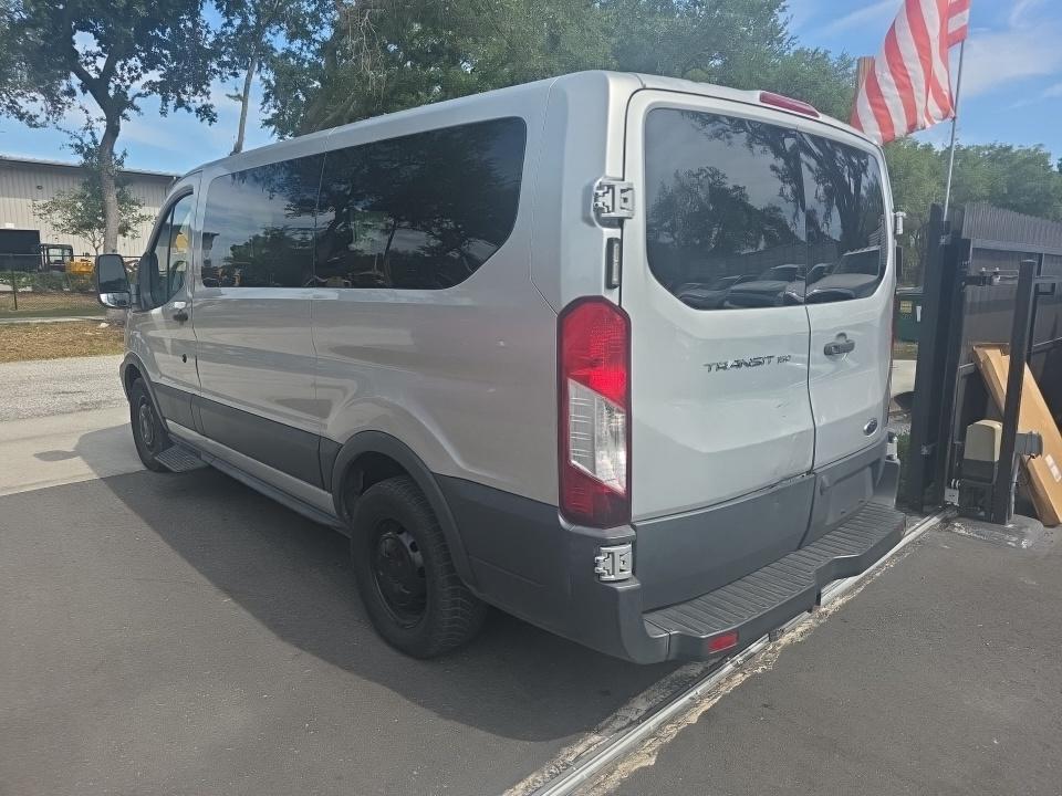 FORD TRANSIT 150 - 7