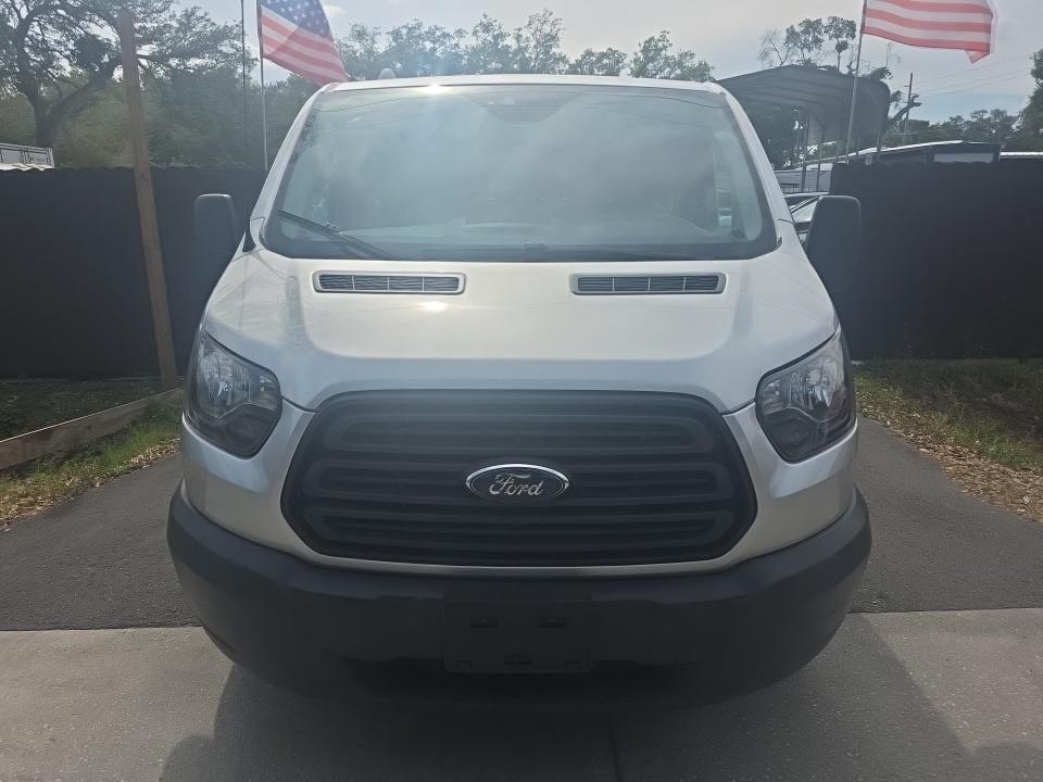 FORD TRANSIT 150 - 3