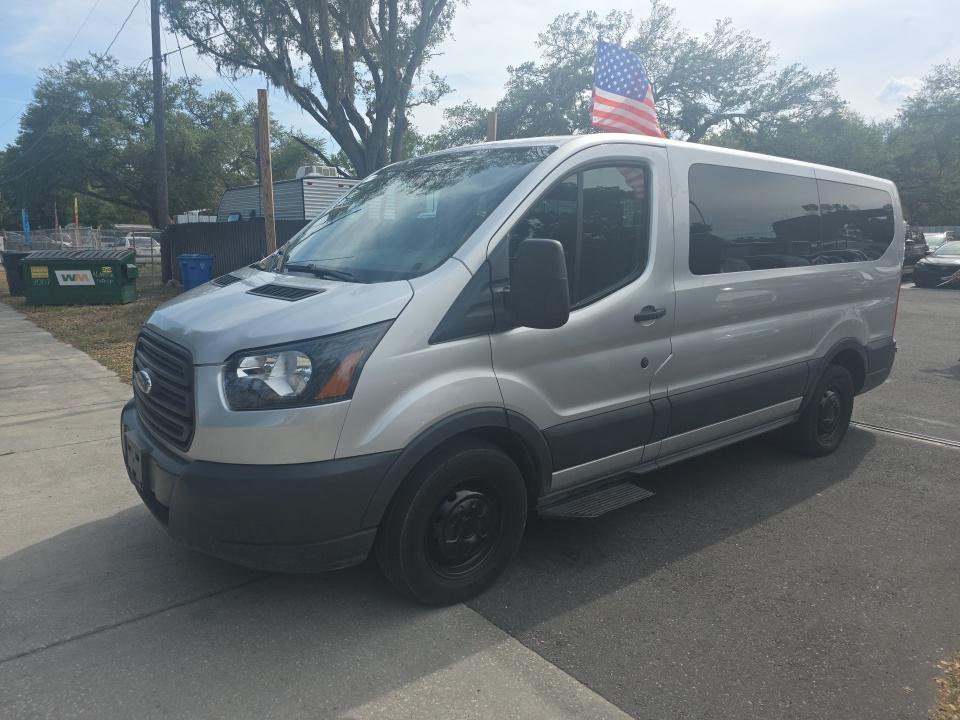 FORD TRANSIT 150 - 1