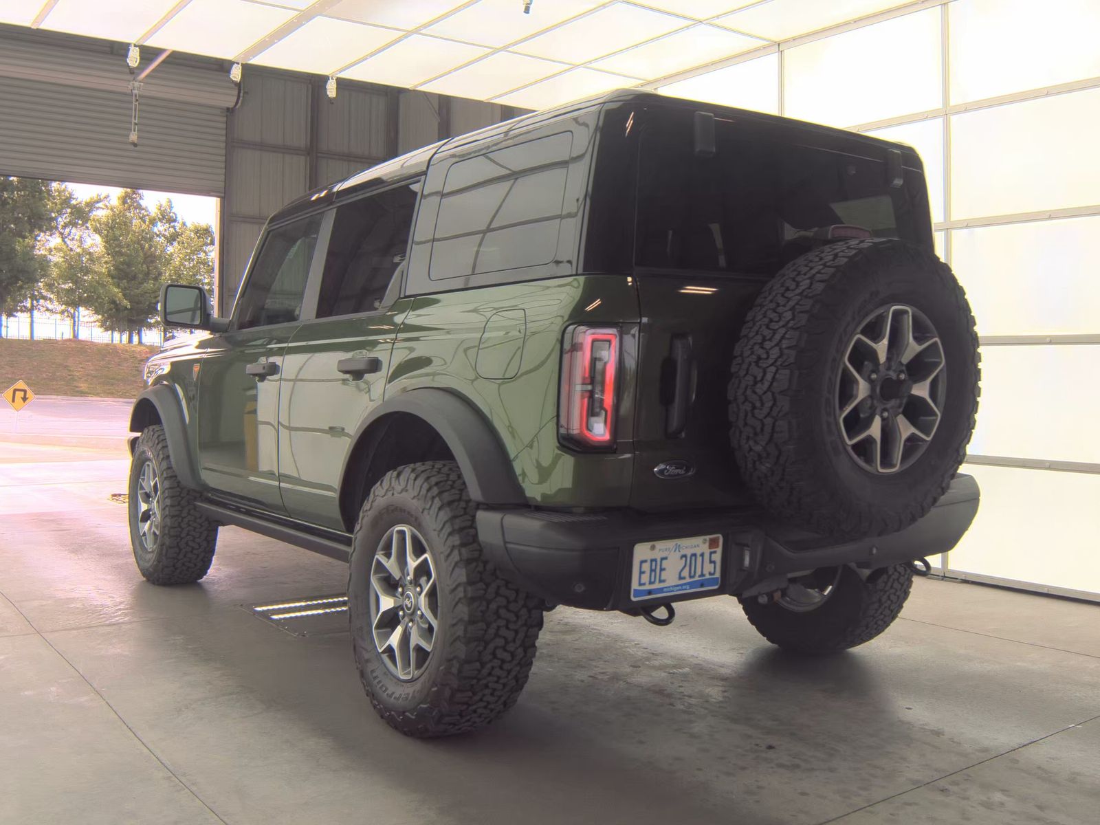 FORD BRONCO - 9