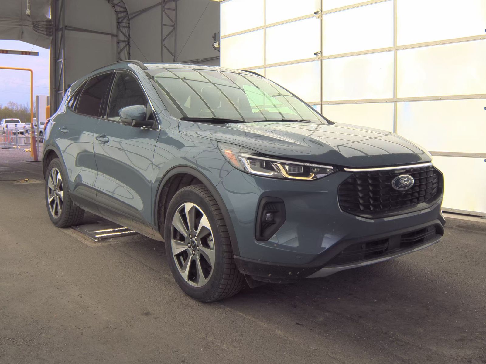 FORD ESCAPE - 5