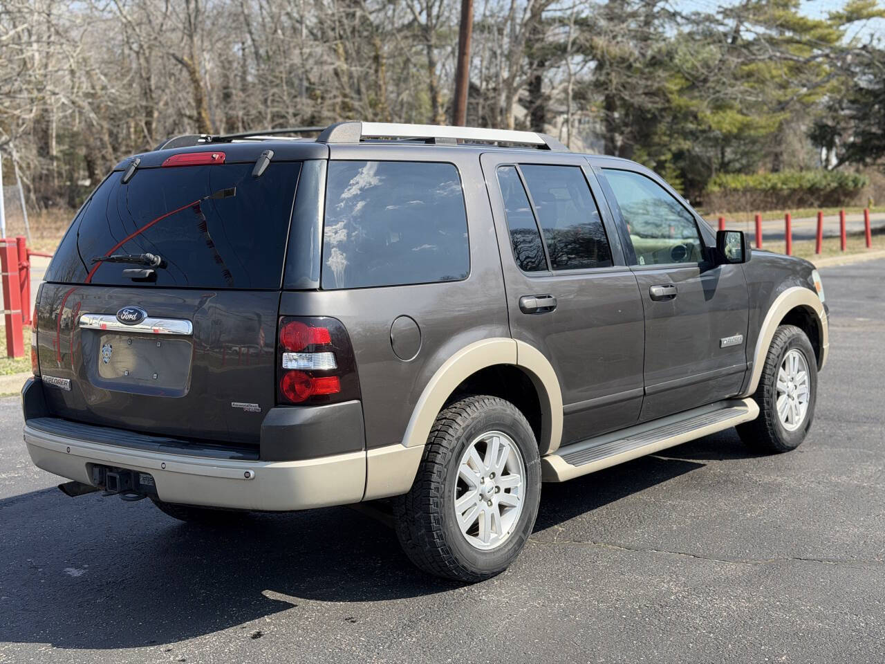 FORD EXPLORER - 6
