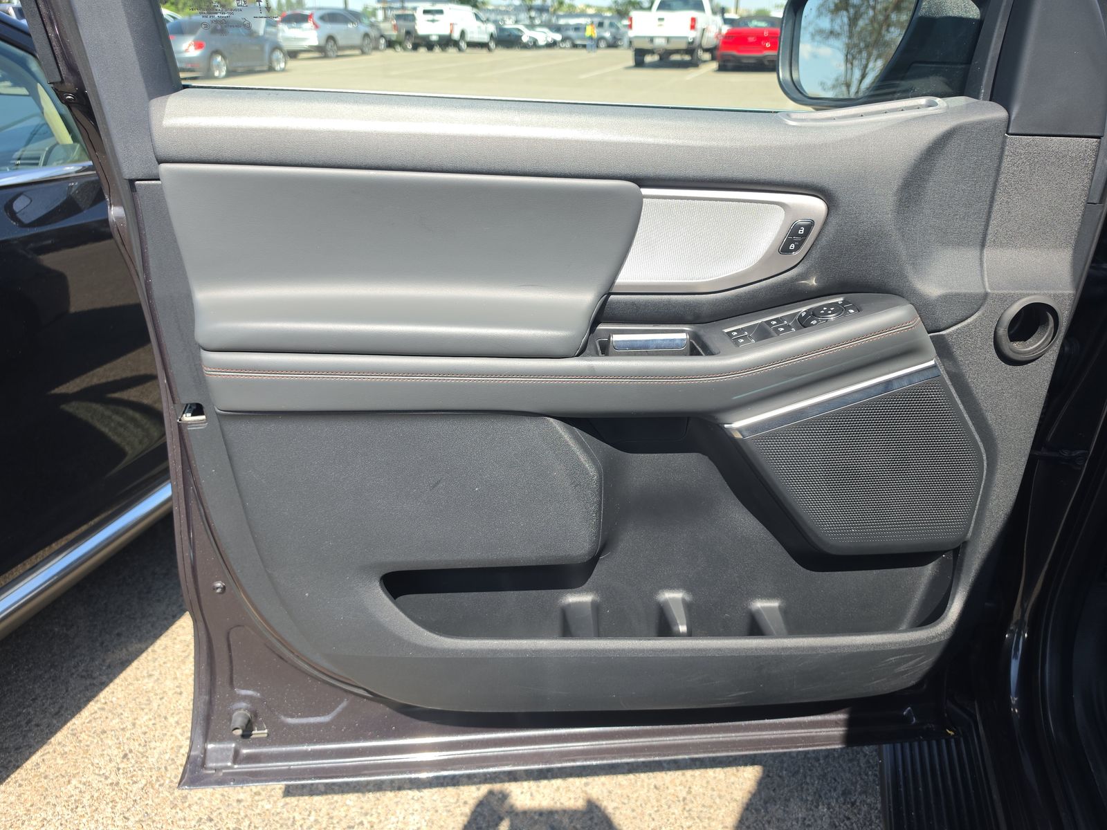 FORD EXPEDITION - 10