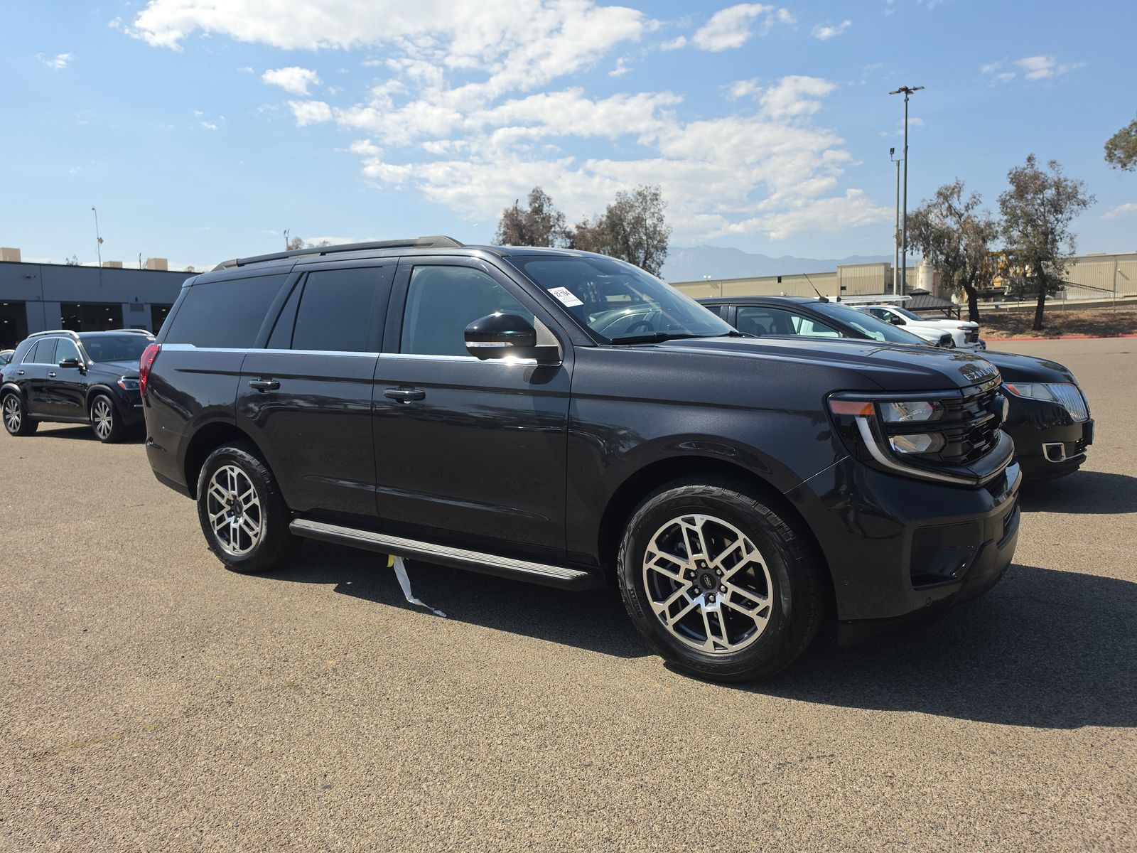 FORD EXPEDITION - 4