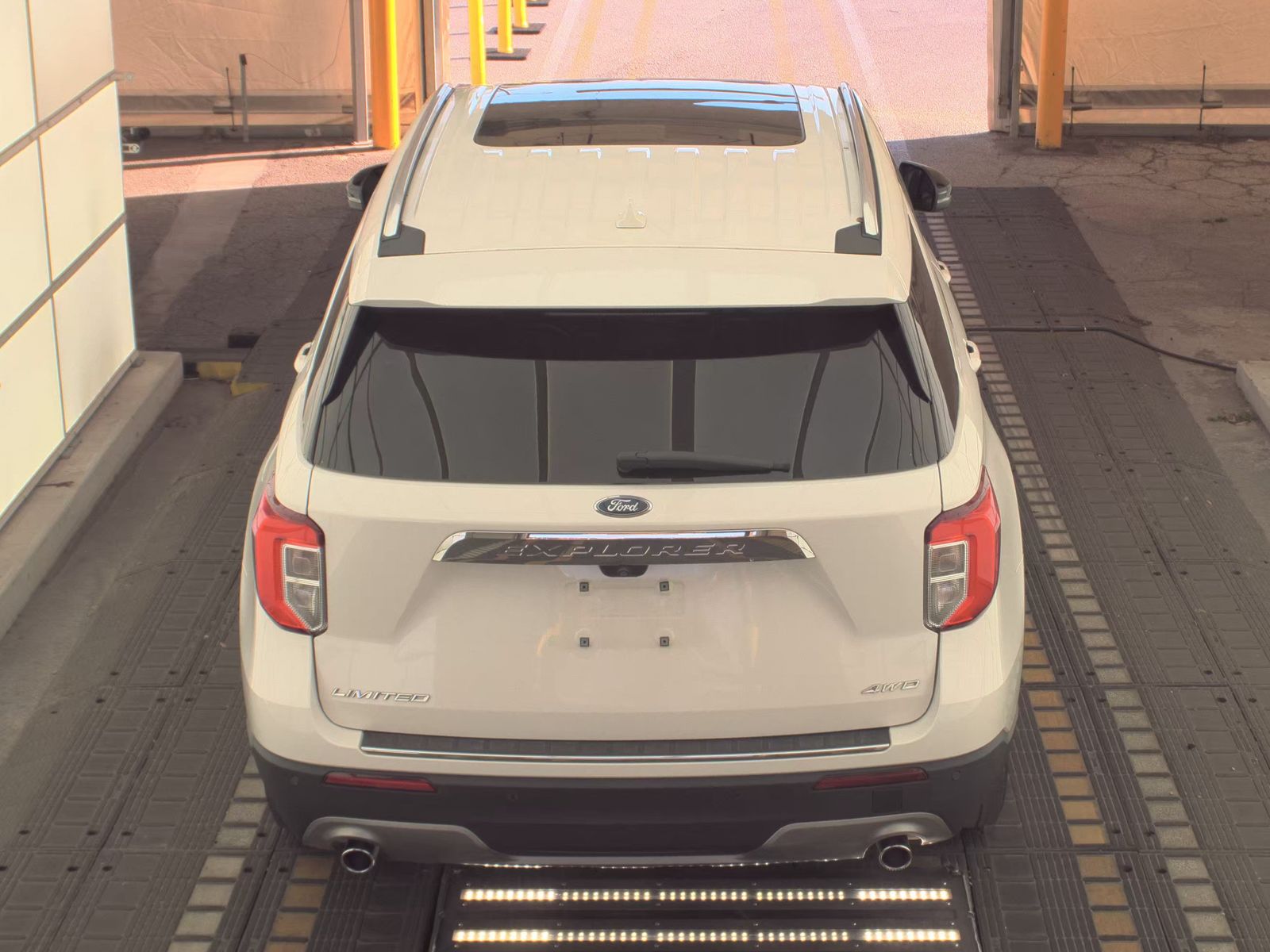 FORD EXPLORER - 7