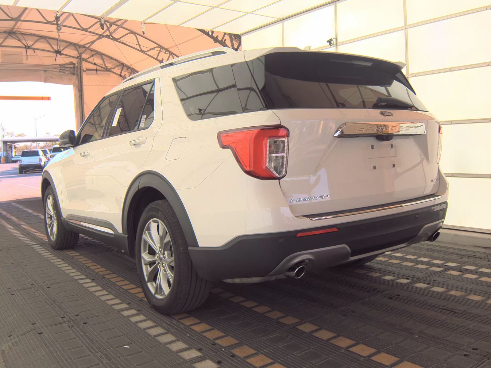FORD EXPLORER - 9