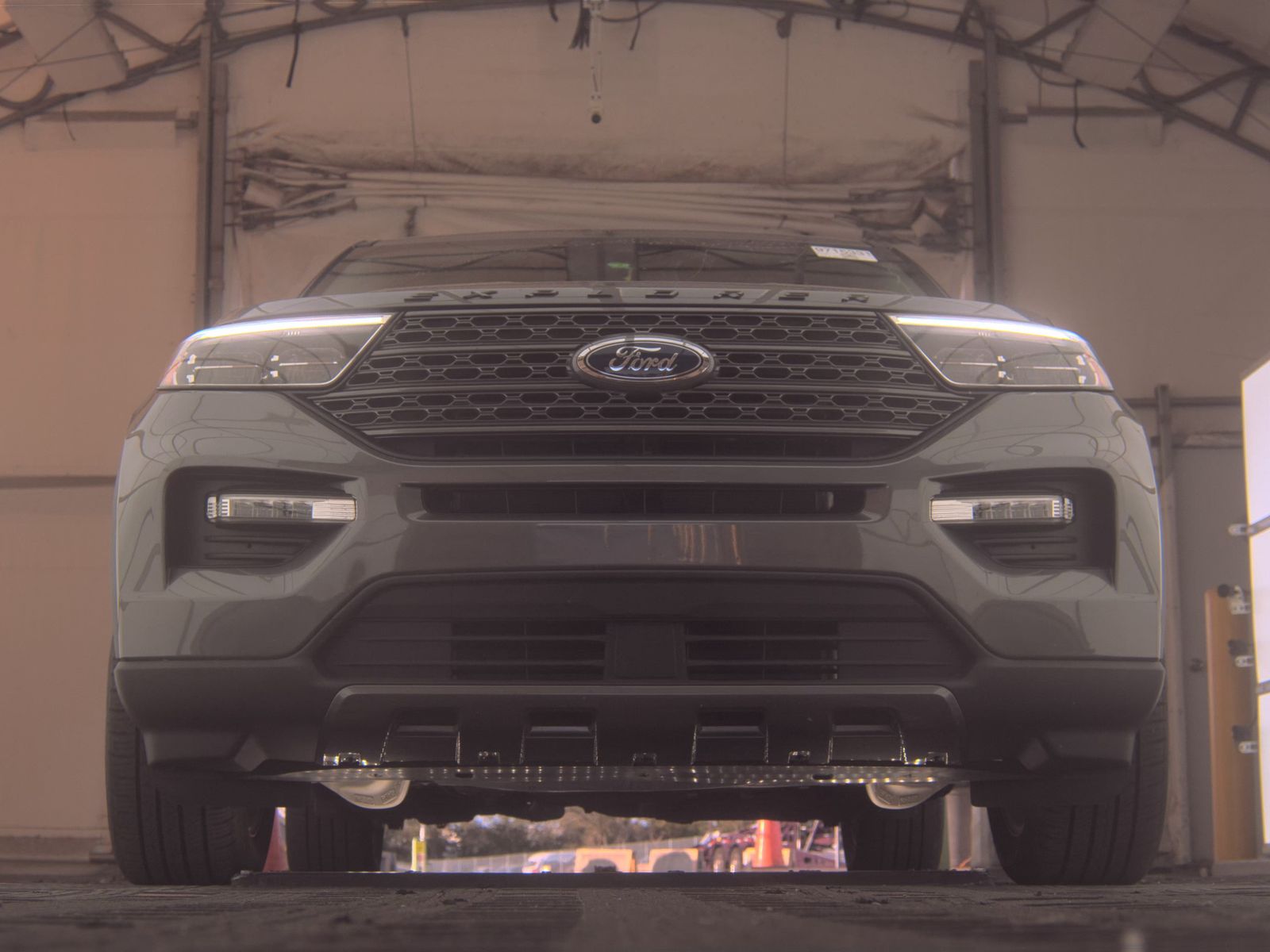 FORD EXPLORER - 4