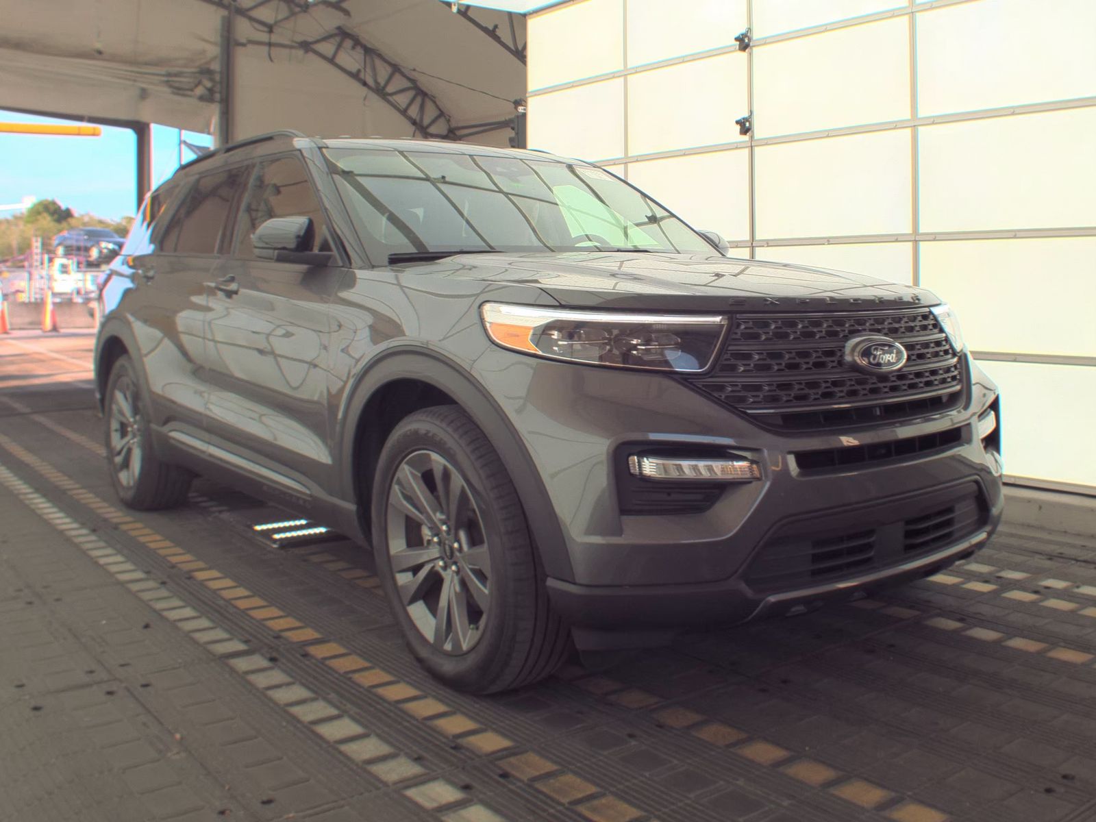 FORD EXPLORER - 5