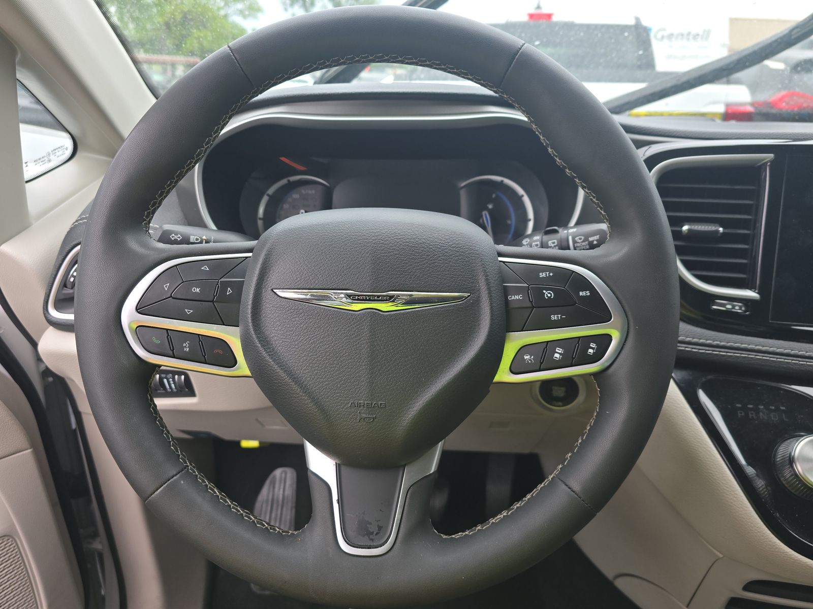 2024 Chrysler Pacifica Hybrid Select FWD