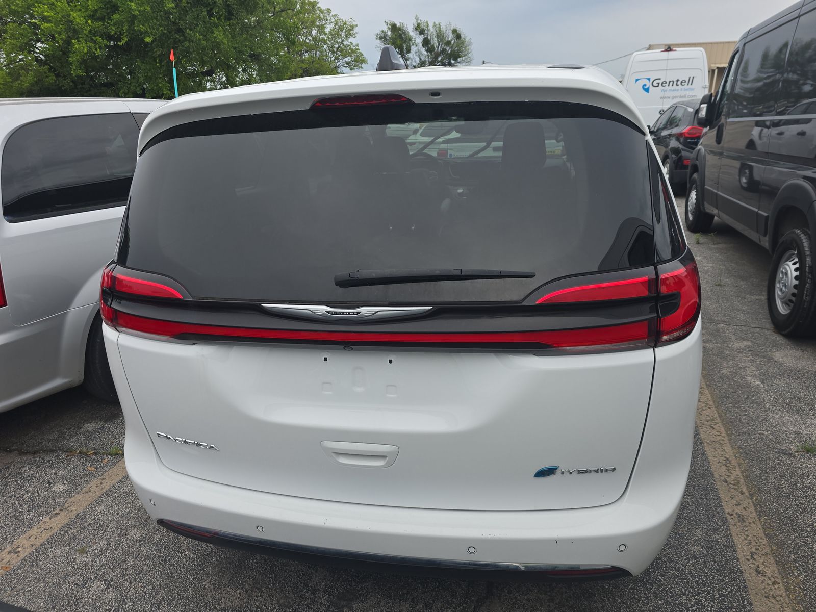 2024 Chrysler Pacifica Hybrid Select FWD