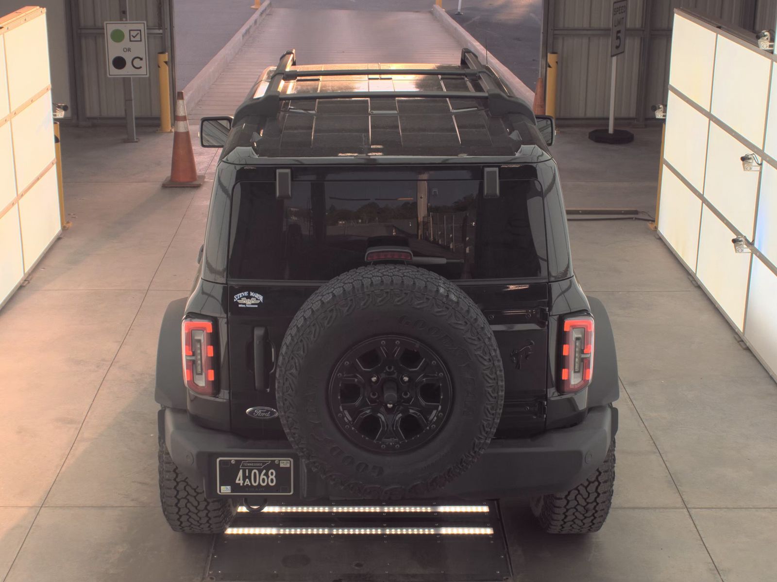 FORD BRONCO - 7