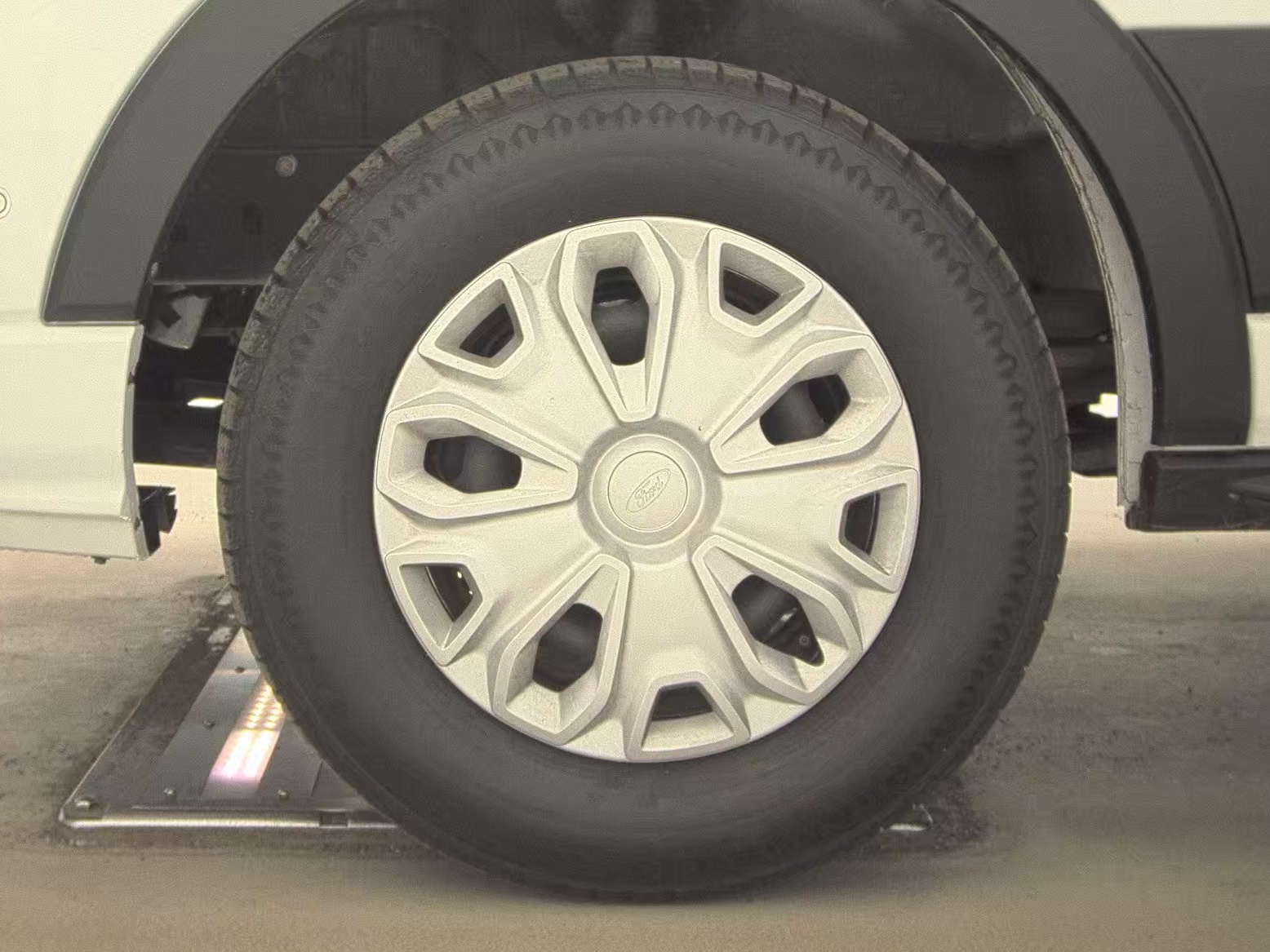 FORD TRANSIT 350 - 10