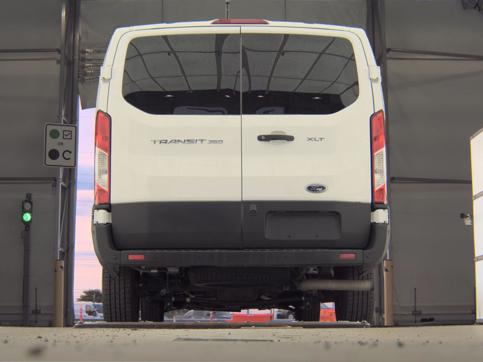 FORD TRANSIT 350 - 8