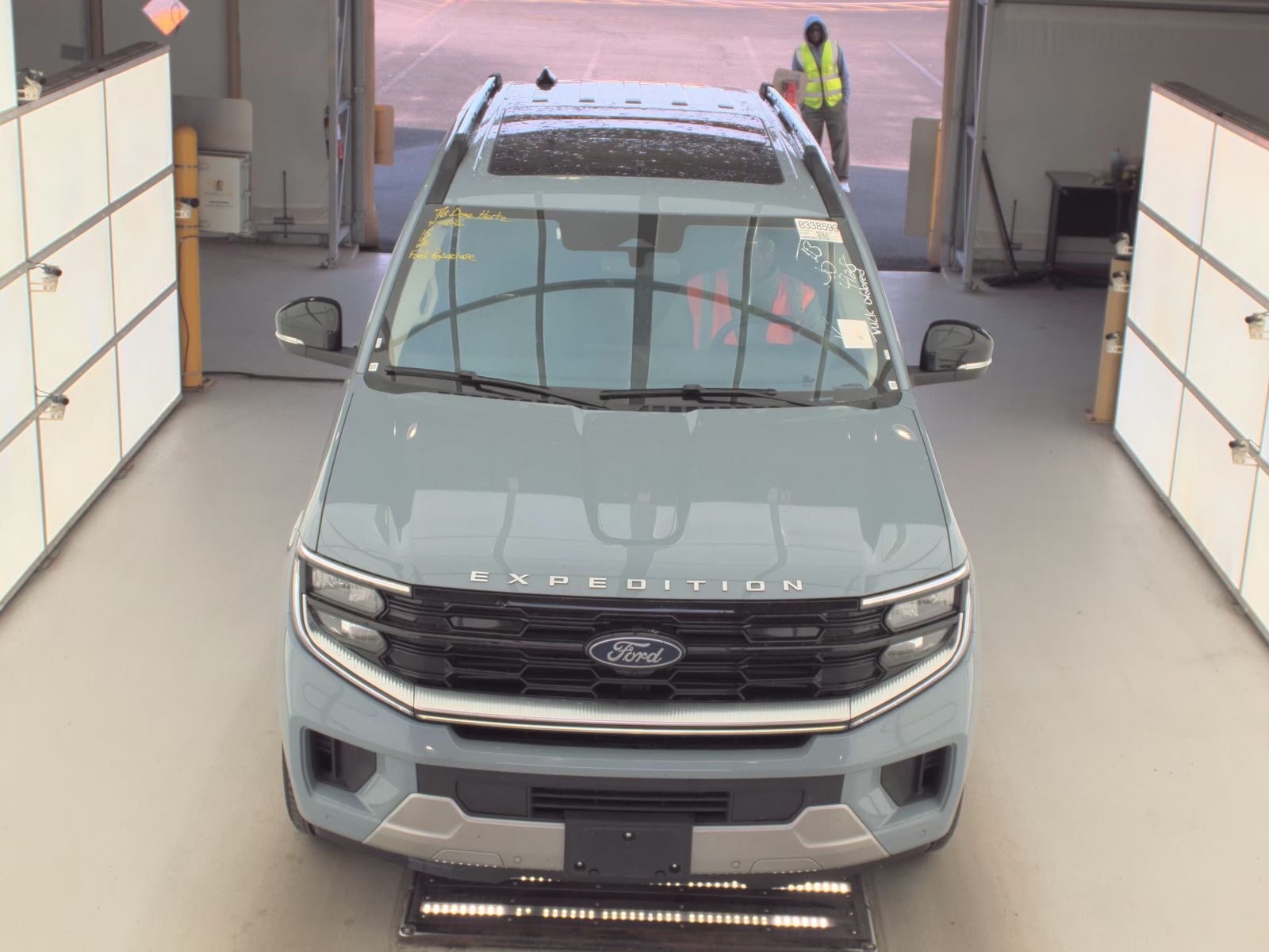 FORD EXPEDITION - 3