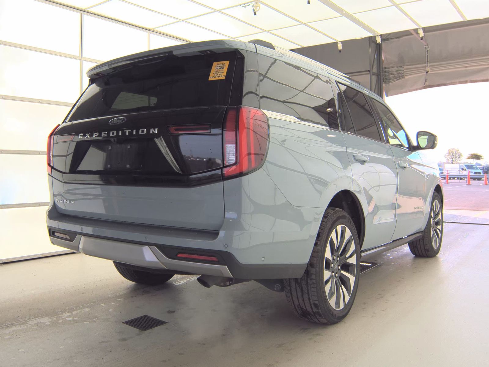 FORD EXPEDITION - 6