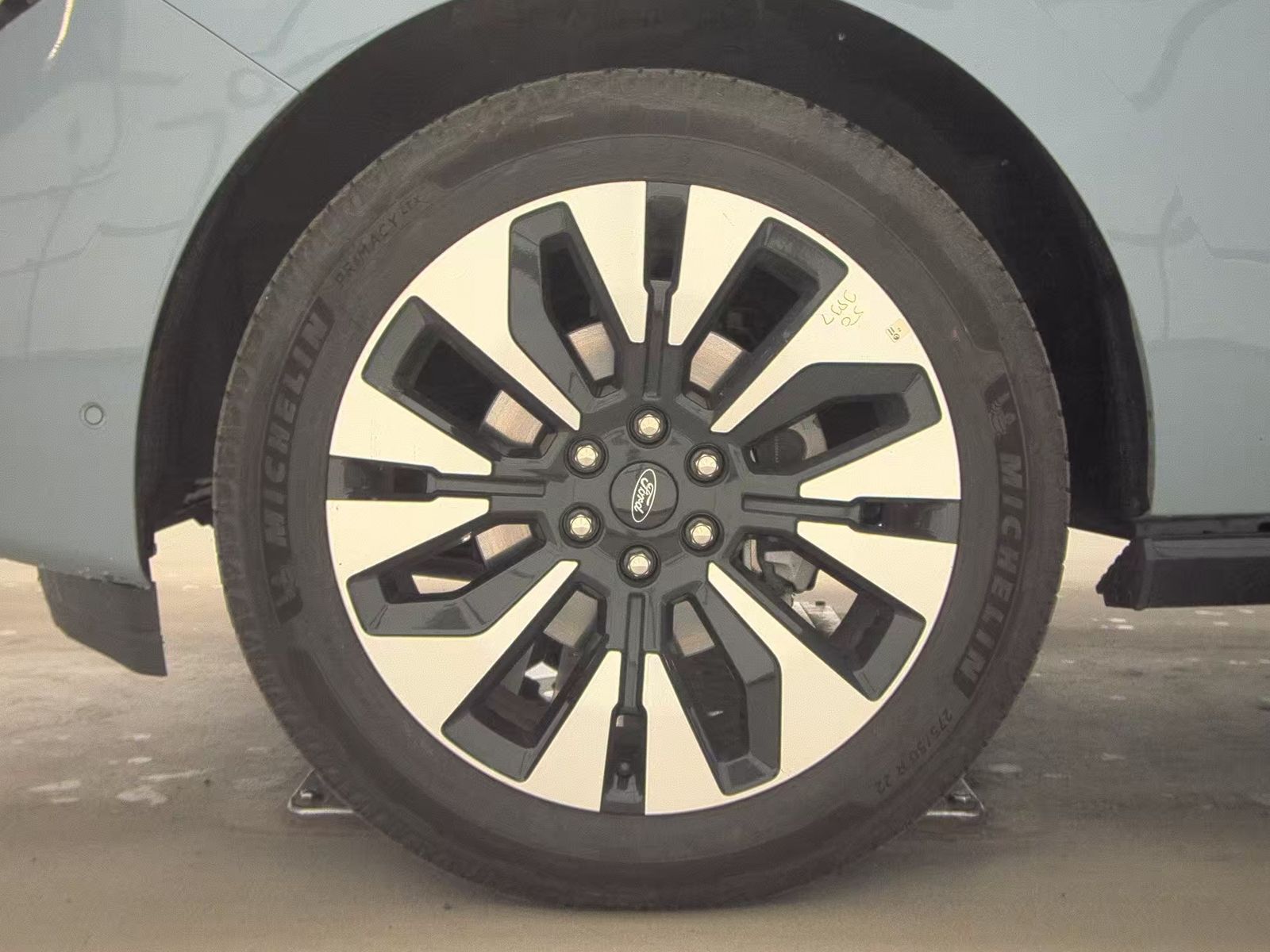 FORD EXPEDITION - 10