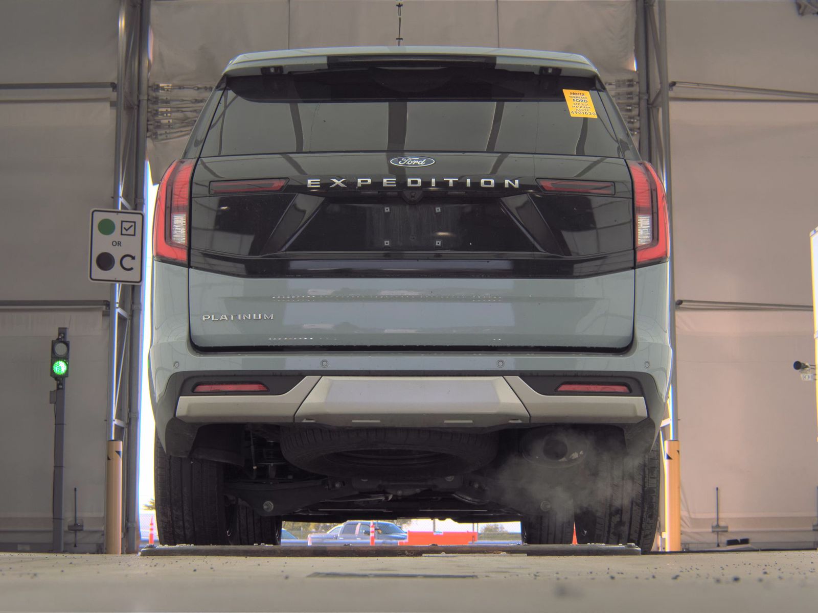 FORD EXPEDITION - 8