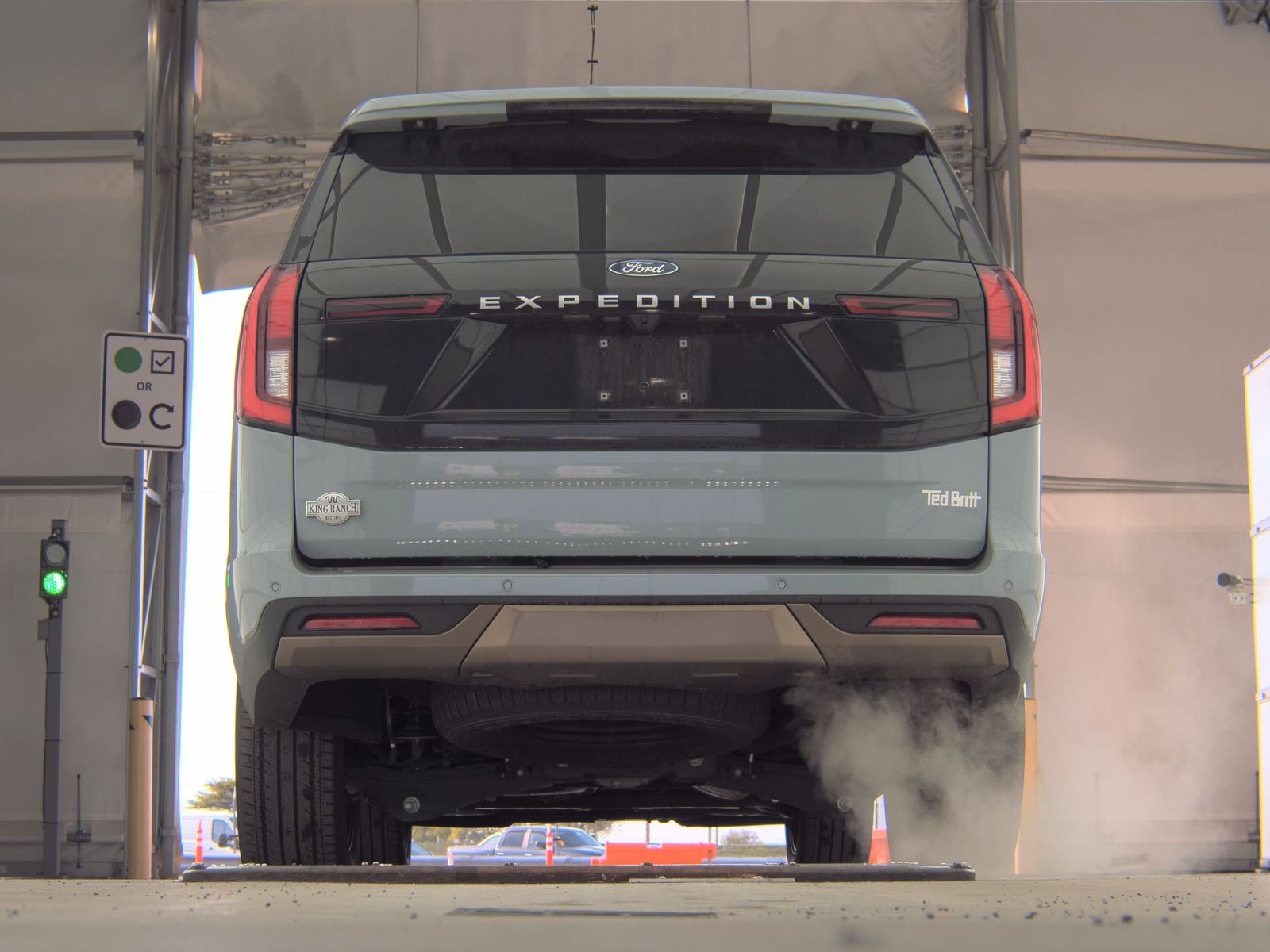 FORD EXPEDITION - 8