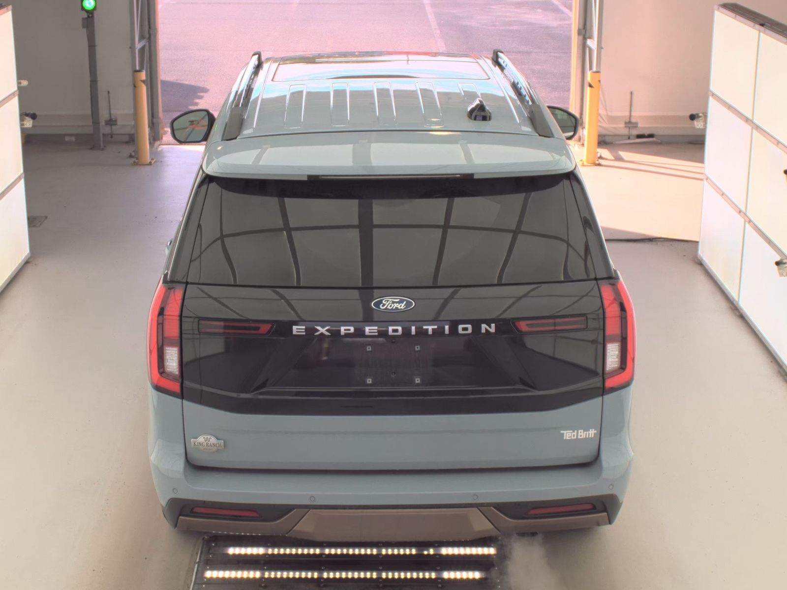 FORD EXPEDITION - 7