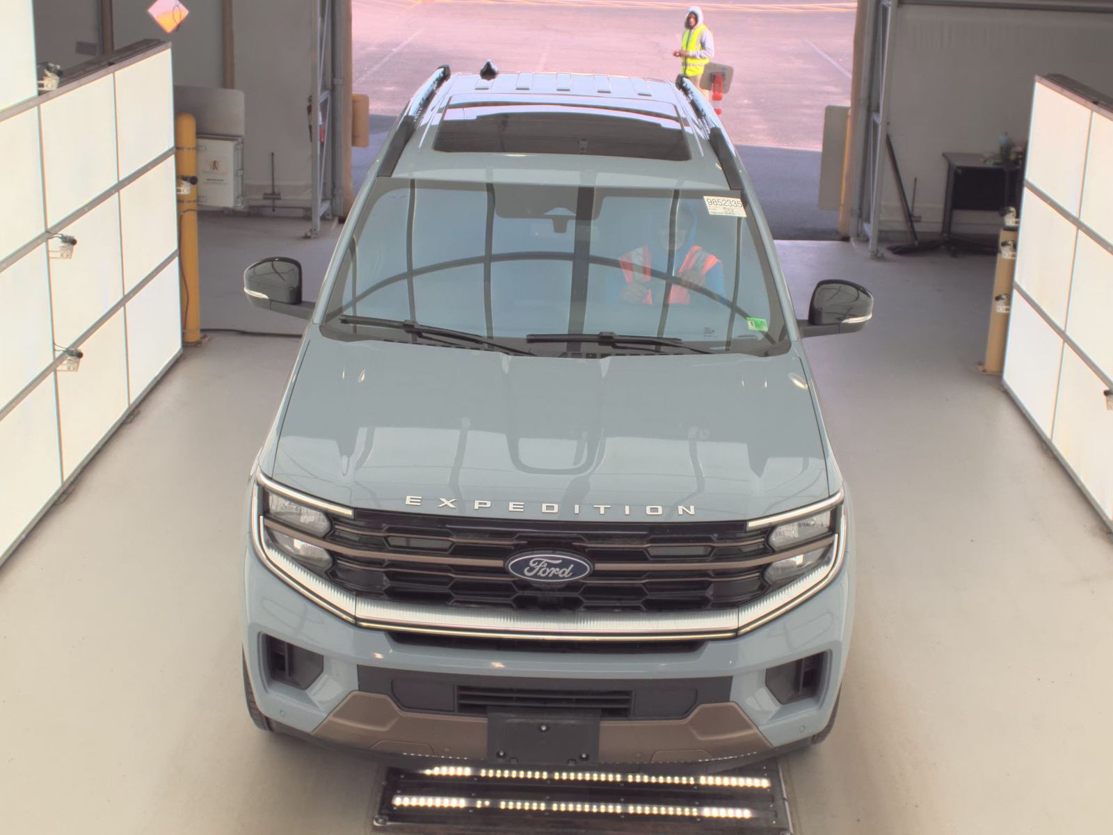 FORD EXPEDITION - 3