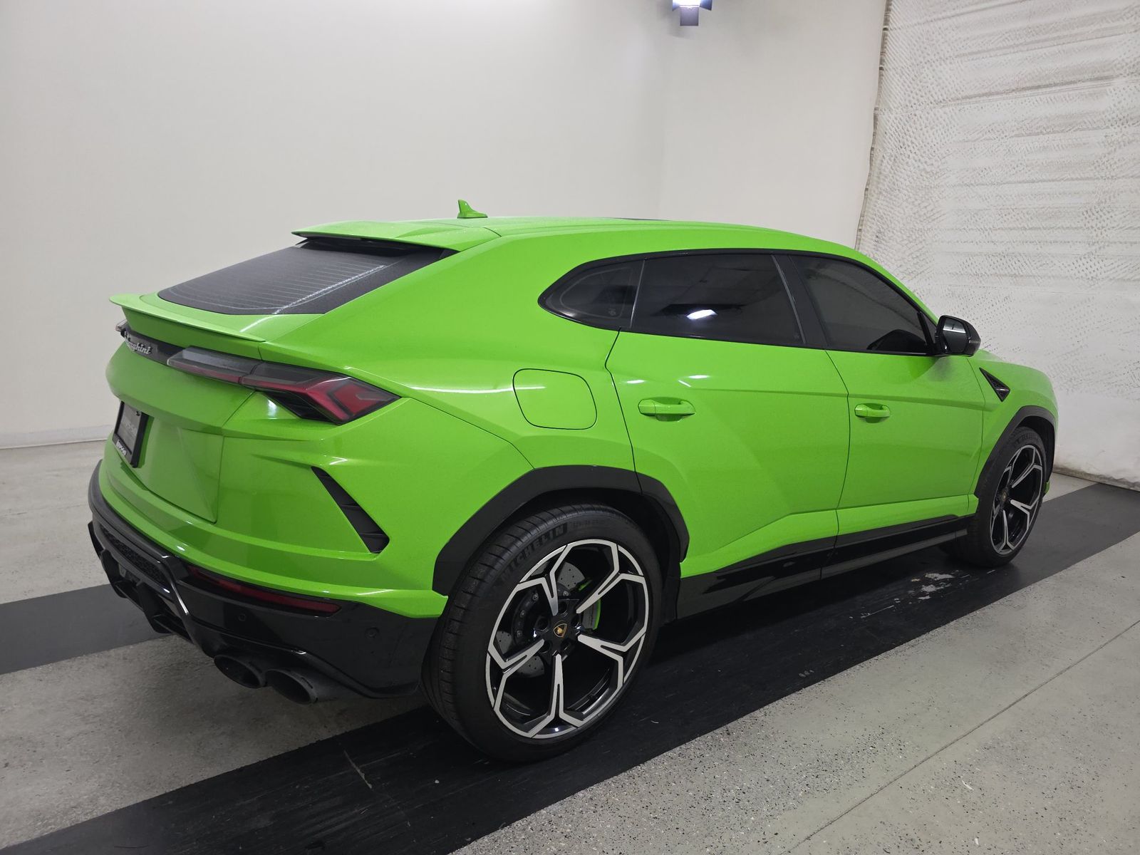 2021 Lamborghini Urus Base AWD