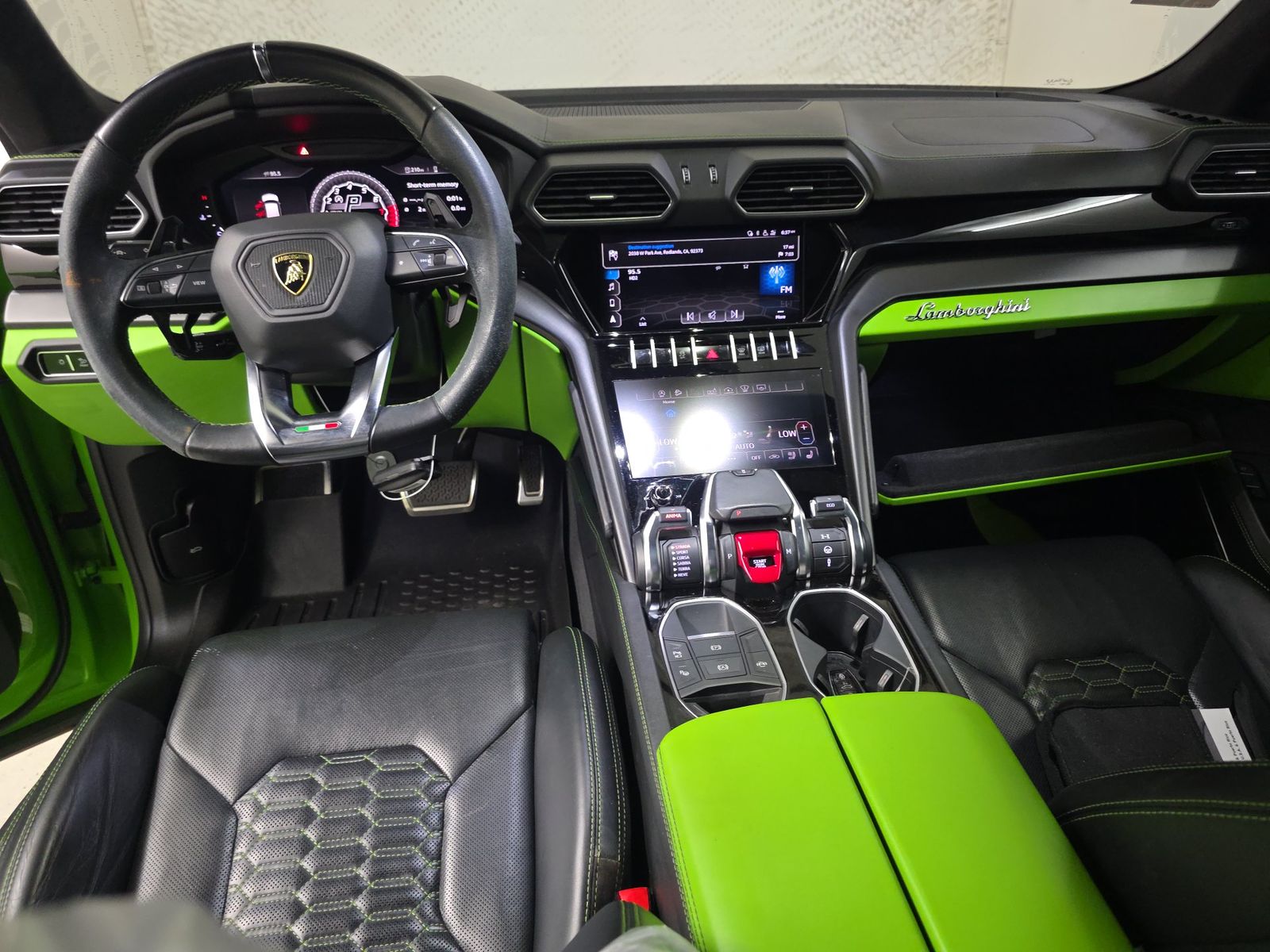 2021 Lamborghini Urus Base AWD
