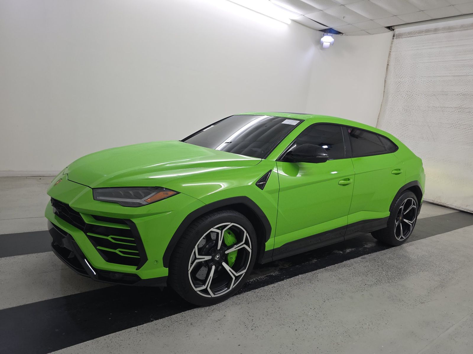 2021 Lamborghini Urus Base AWD