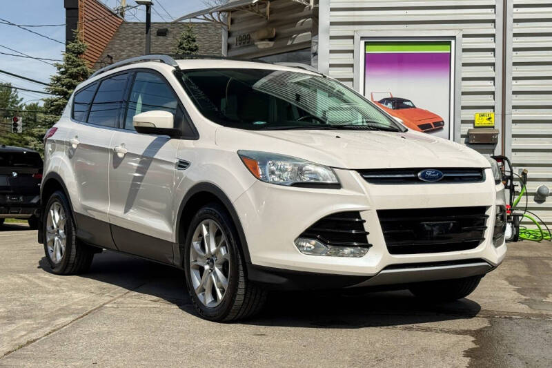 FORD ESCAPE - 1