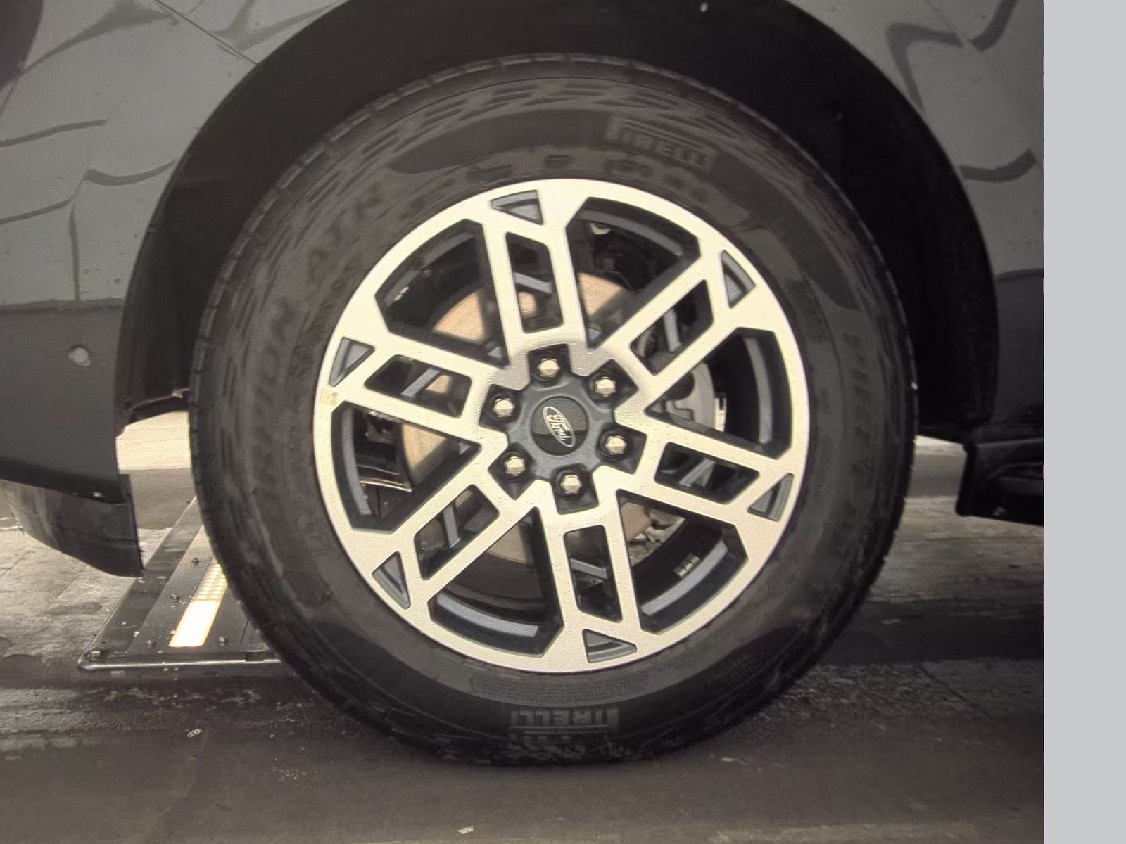 FORD EXPEDITION - 10