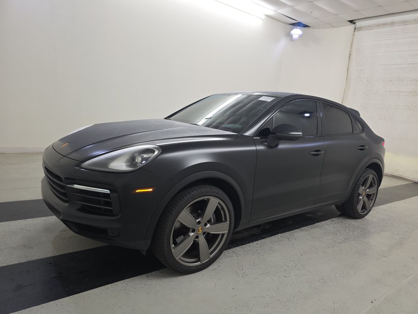 PORSCHE CAYENNE - 1