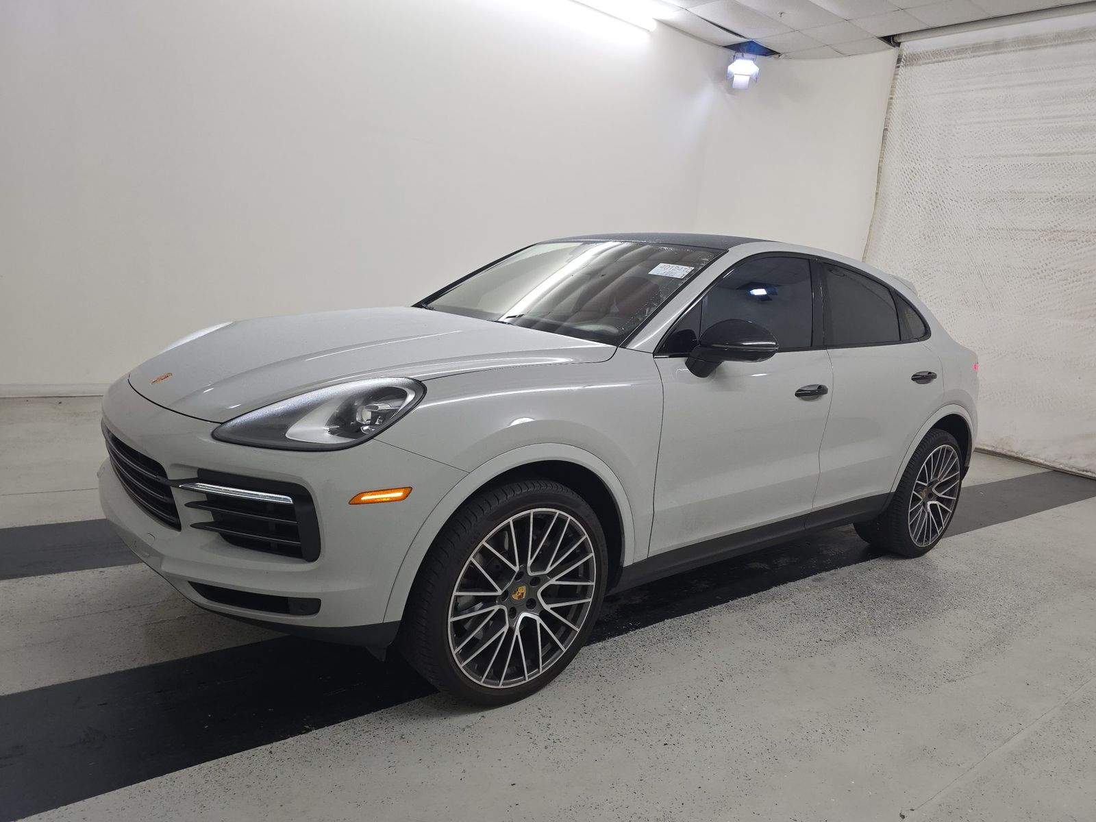 PORSCHE CAYENNE - 1