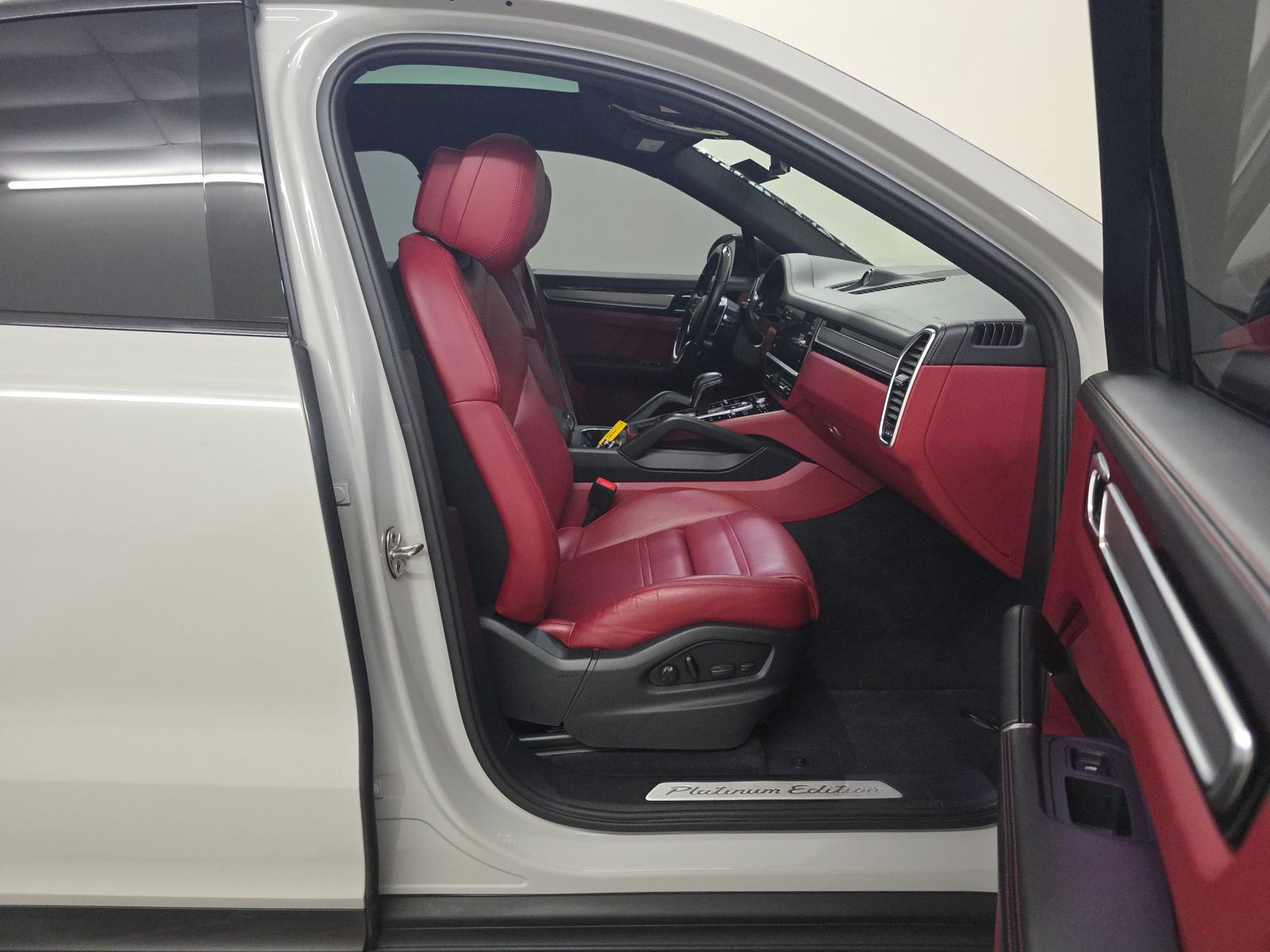 PORSCHE CAYENNE - 9