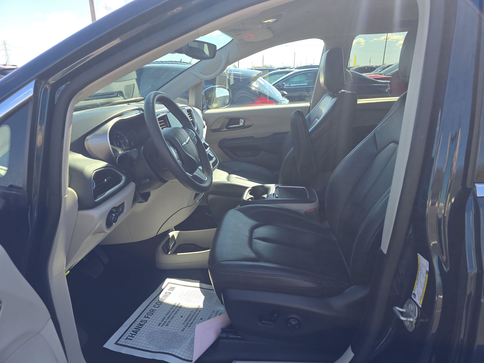 2023 Chrysler Pacifica Touring L FWD