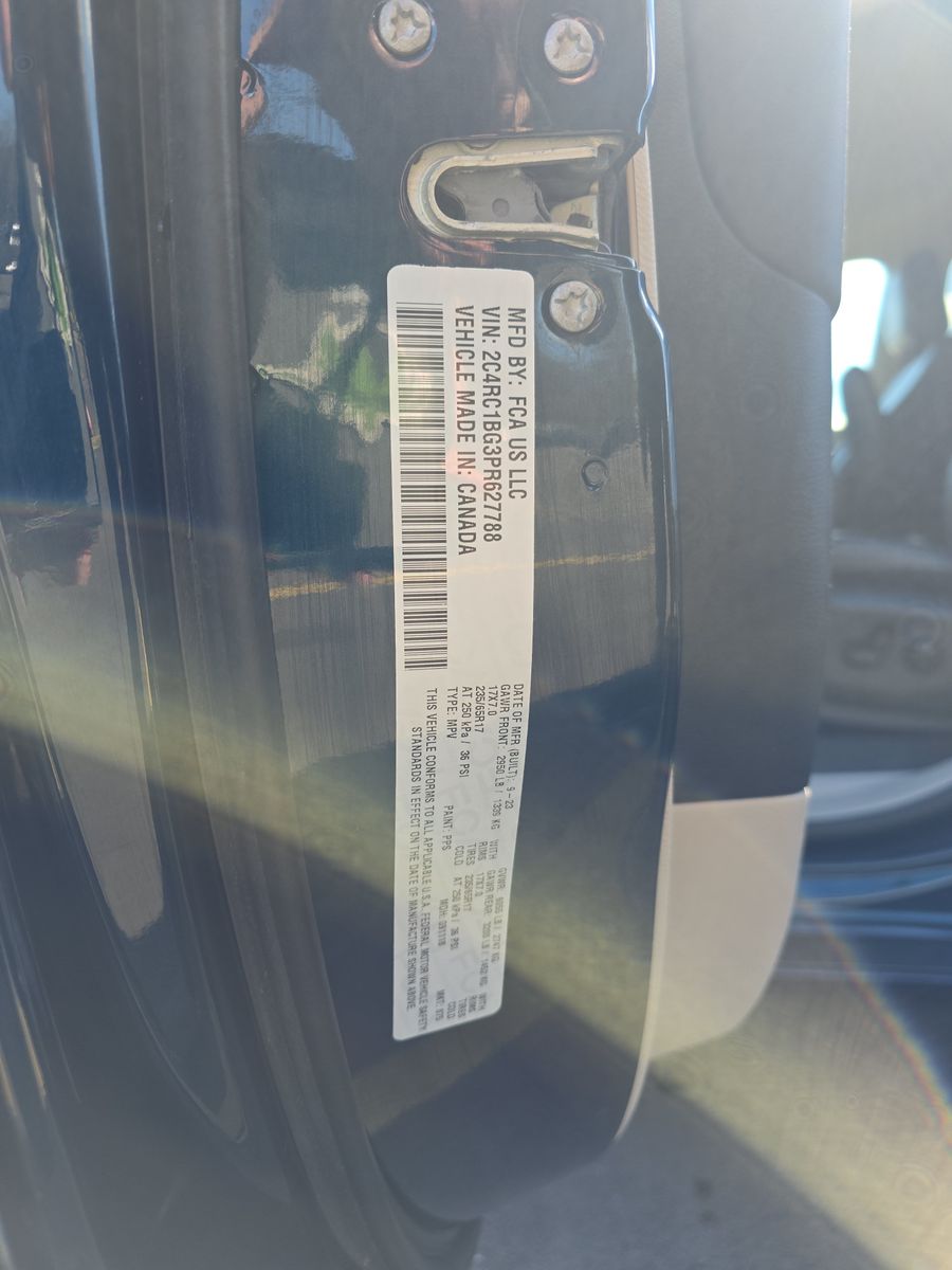2023 Chrysler Pacifica Touring L FWD