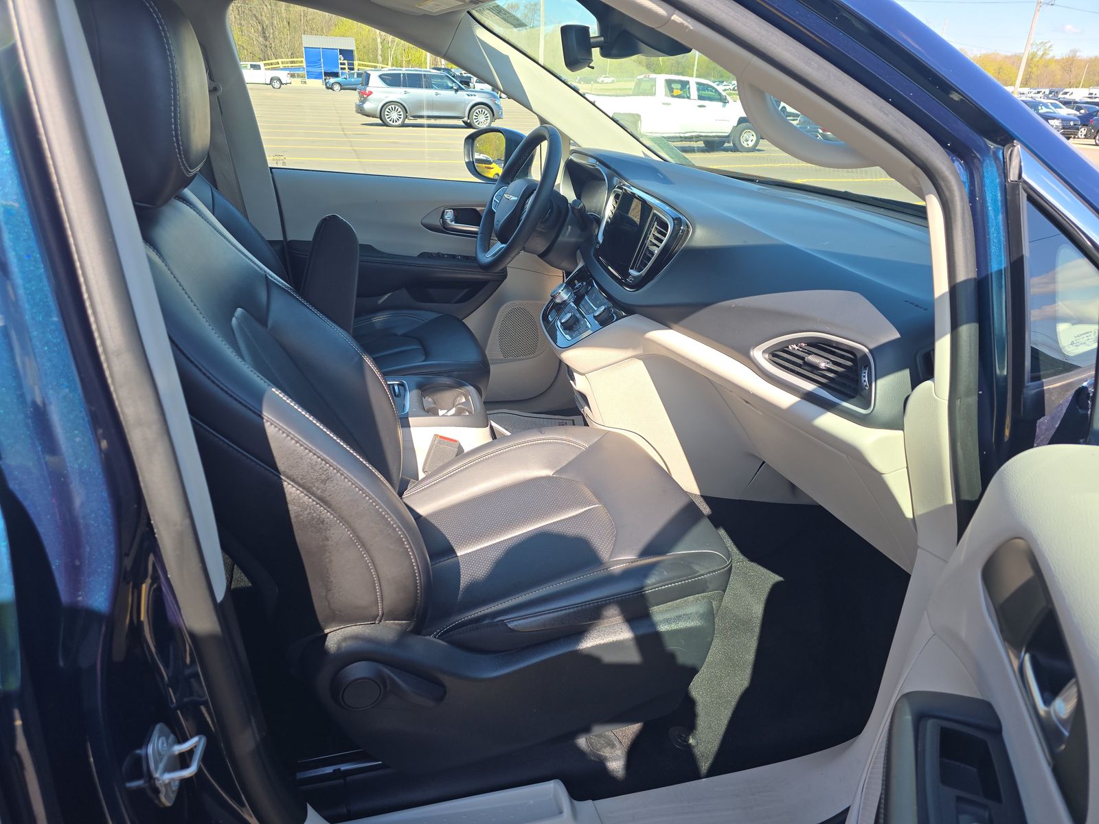2023 Chrysler Pacifica Touring L FWD