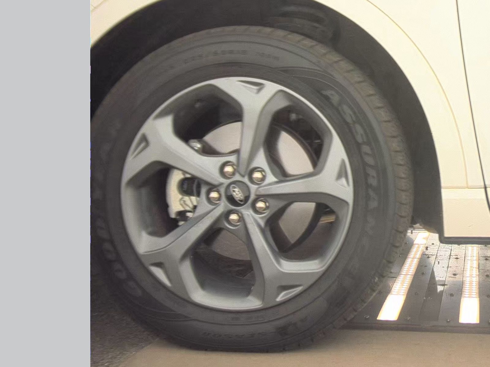 FORD ESCAPE - 10