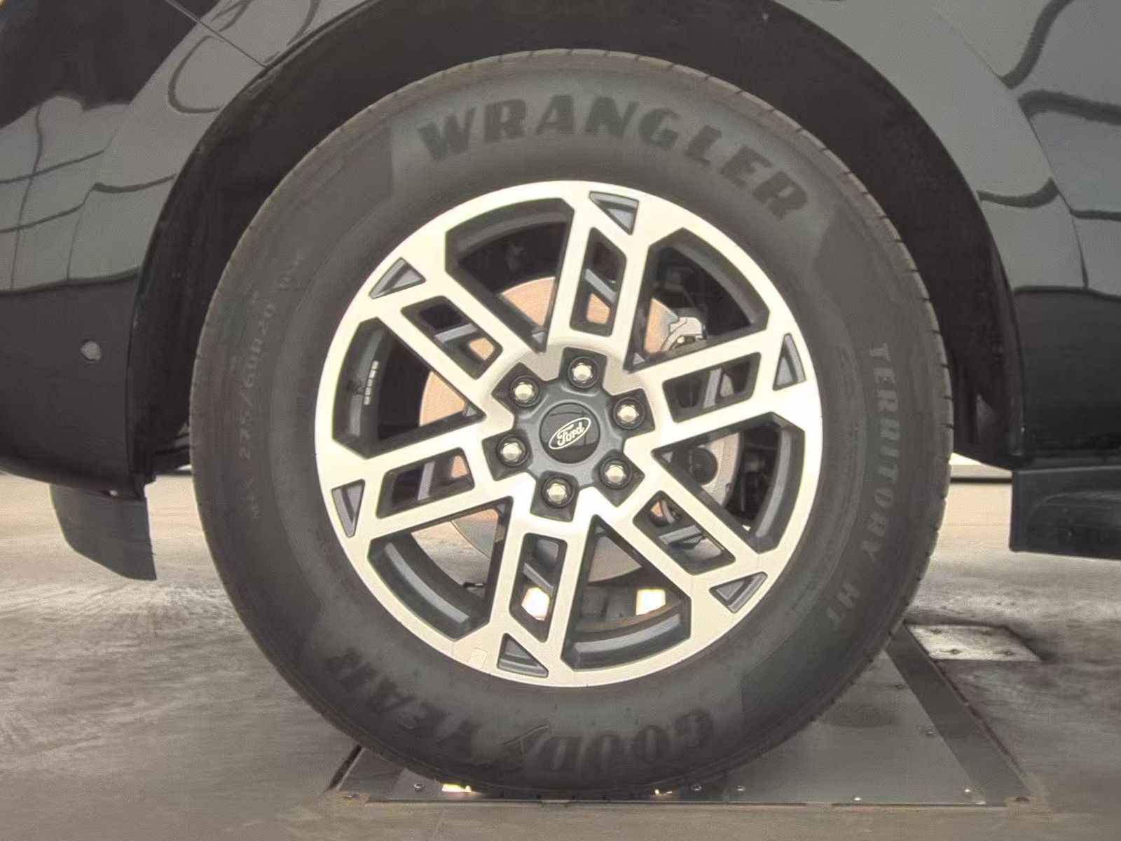 FORD EXPEDITION - 10