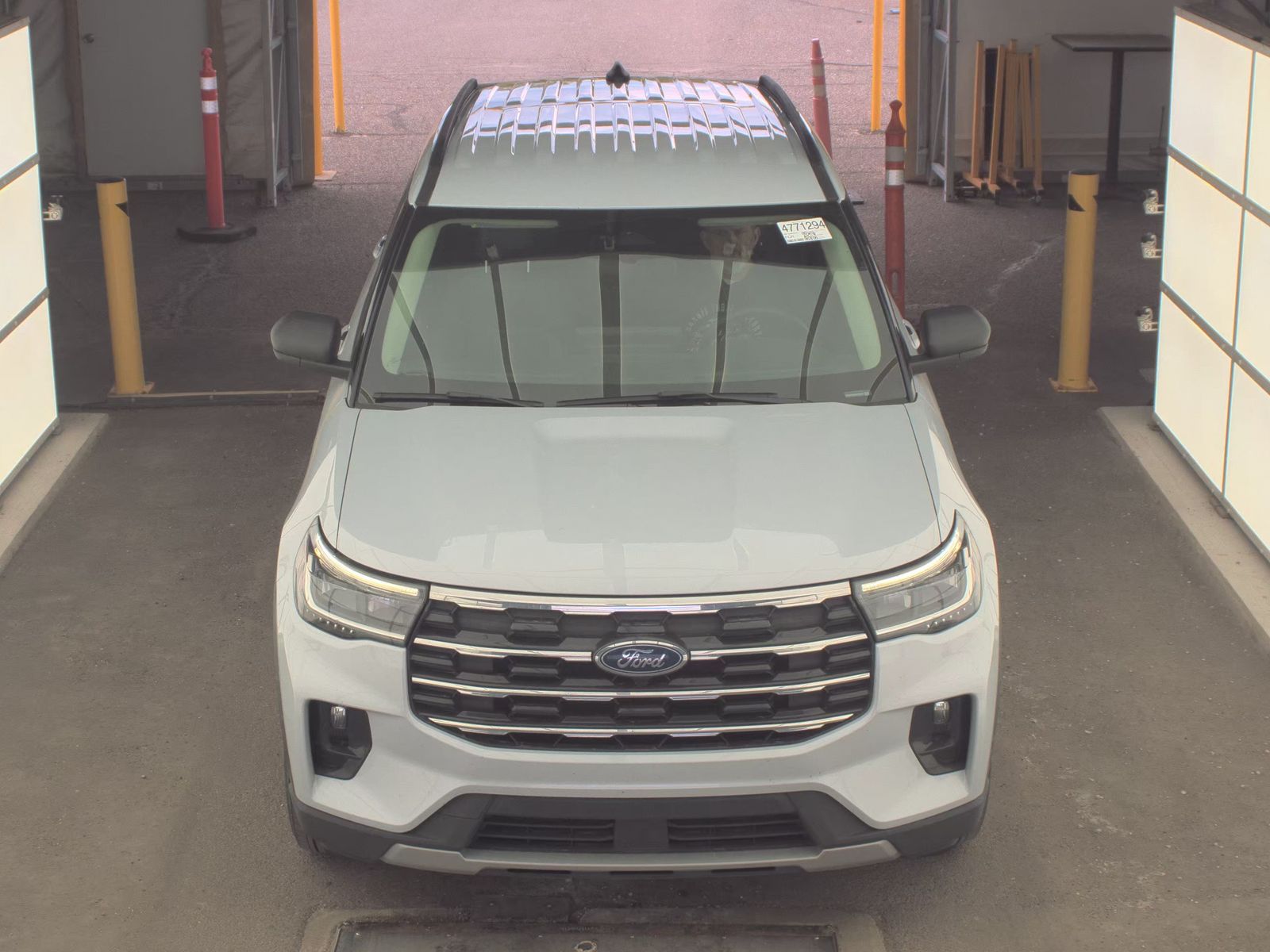FORD EXPLORER - 3