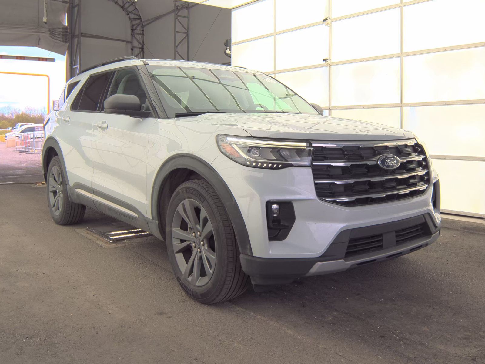 FORD EXPLORER - 5