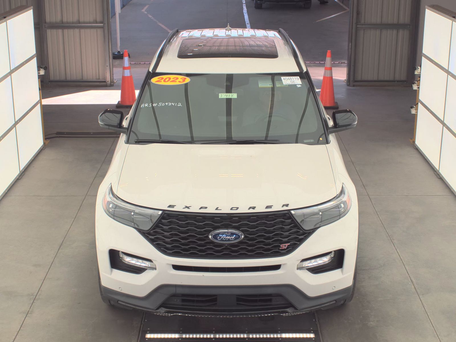 FORD EXPLORER - 3