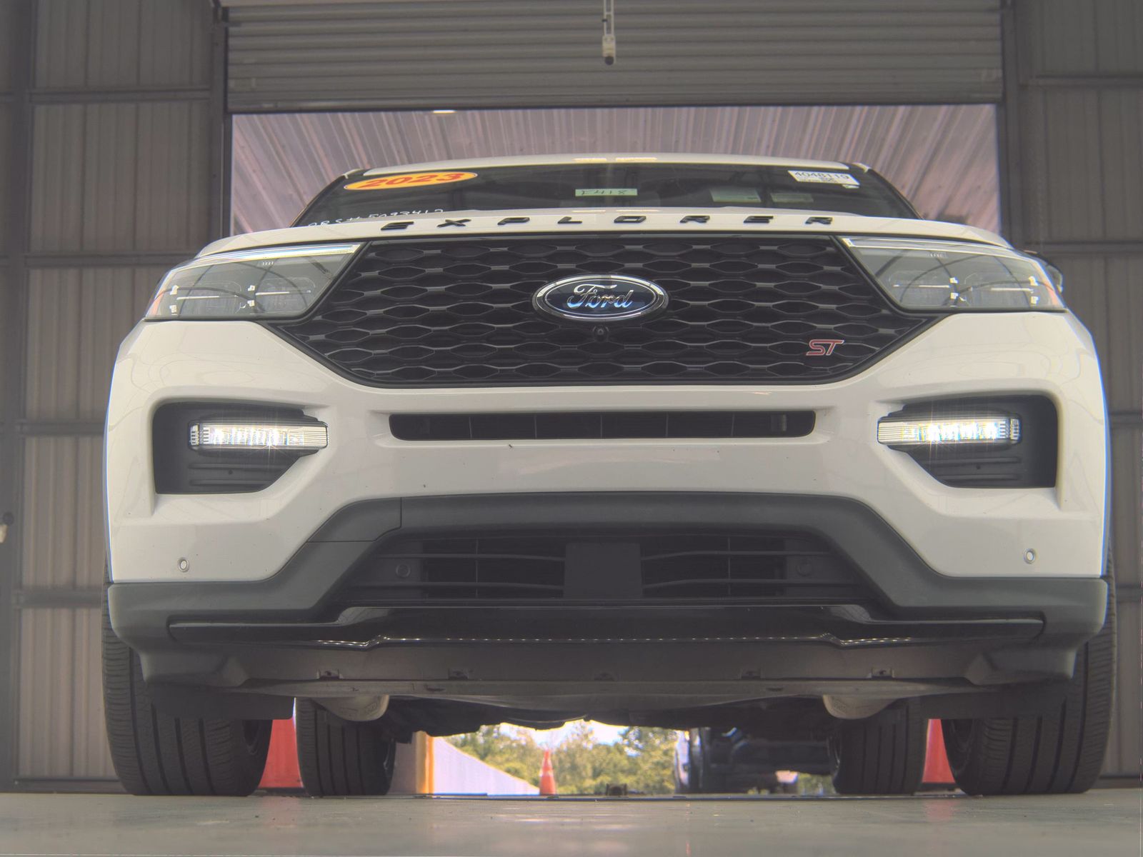FORD EXPLORER - 4
