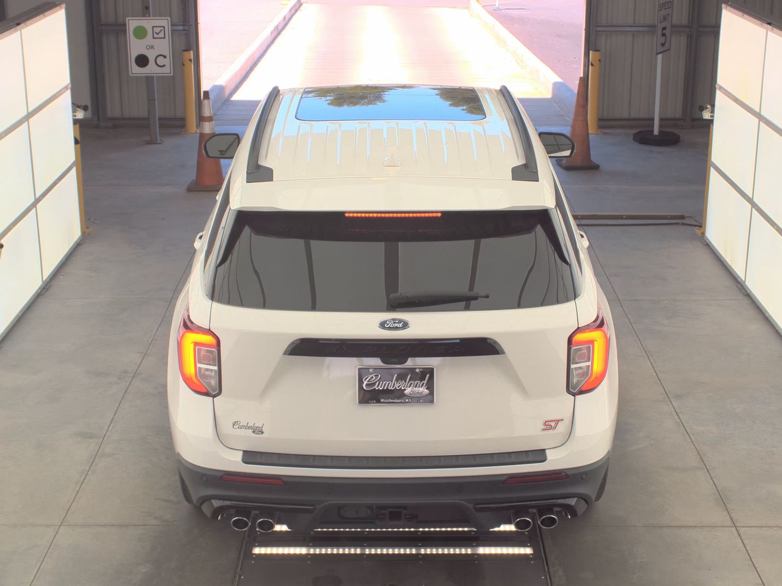 FORD EXPLORER - 7