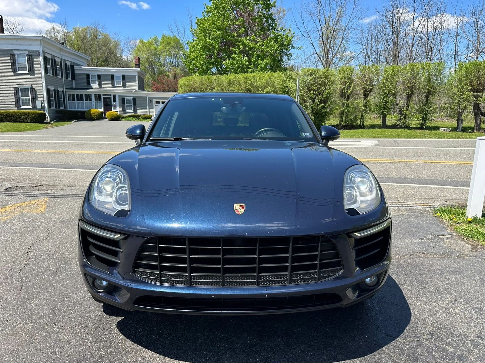 2017 Porsche Macan Base AWD