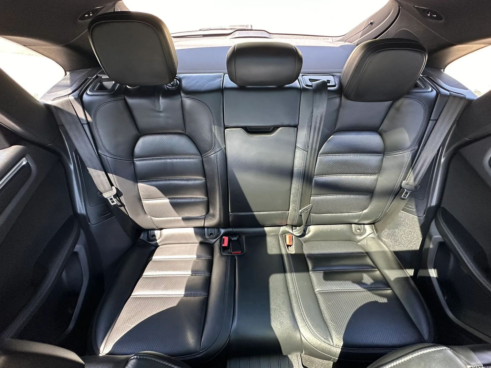 2017 Porsche Macan Base AWD
