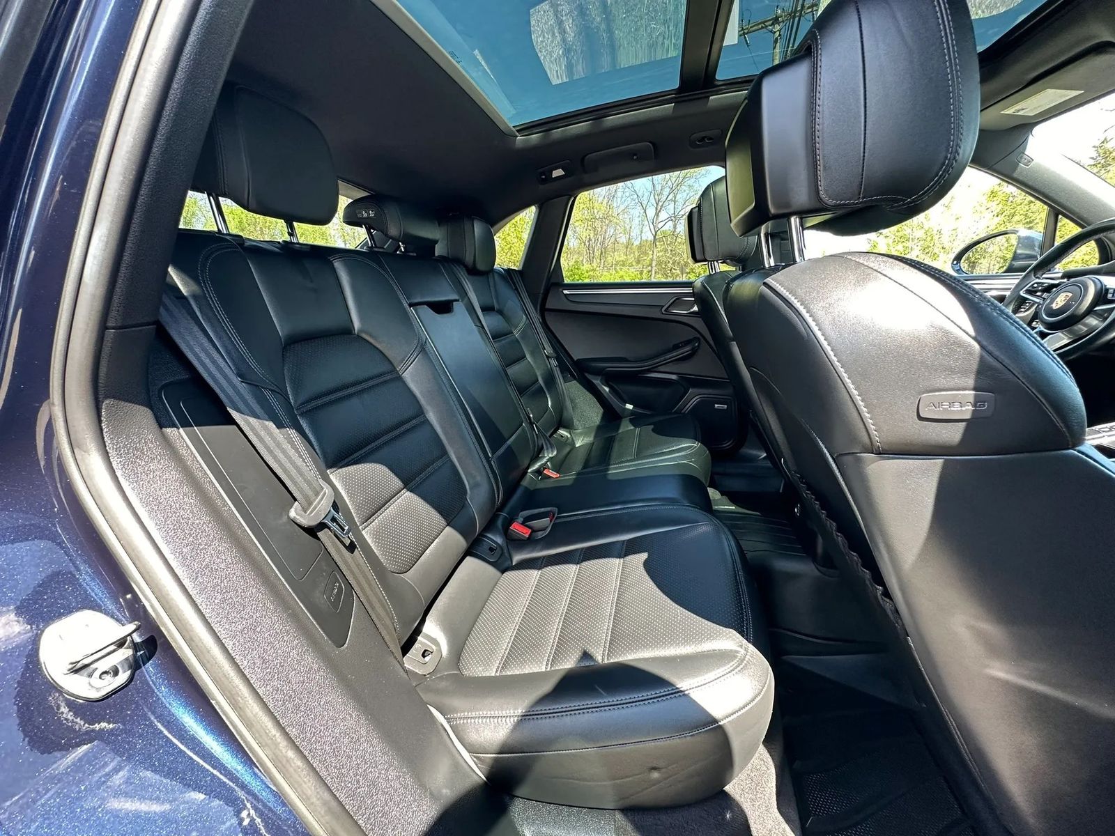 2017 Porsche Macan Base AWD