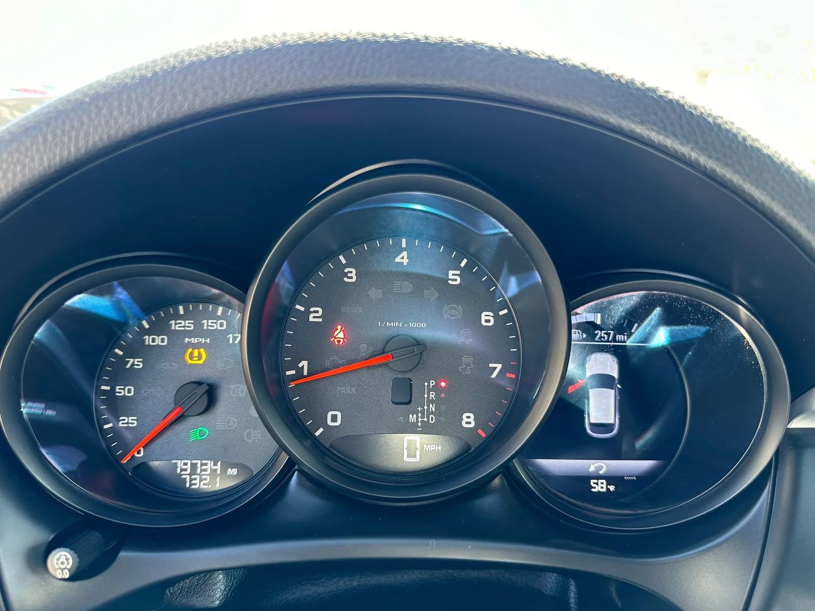 2017 Porsche Macan Base AWD